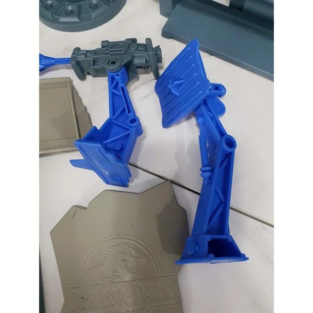 Lot 1993 Jurassic Park Command Compound Dinosaur Playset Replacement Parts